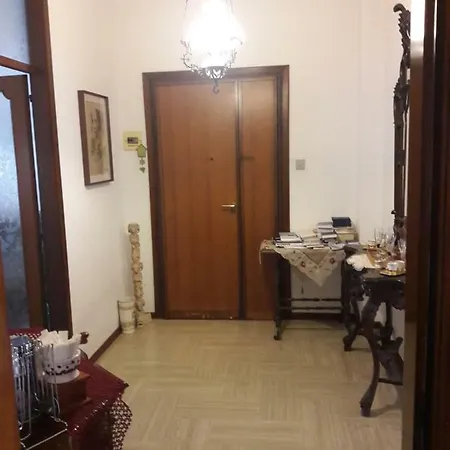 Silvia's House